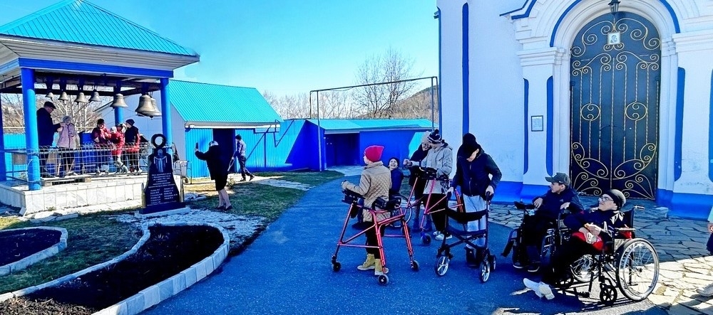 ПАСХАЛЬНАЯ МИССИОНЕРСКАЯ ЛИТУРГИЯ В КАЗАНСКОМ ХРАМЕ Г.КУСА